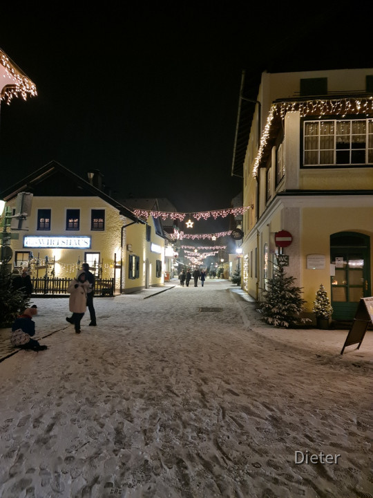 Weihnachtsmarkt / Krippendorf Strobl