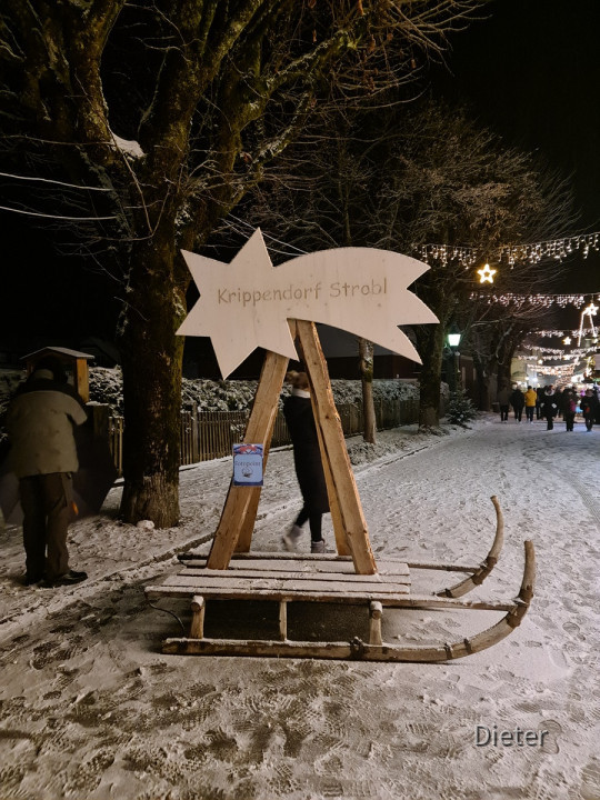 Weihnachtsmarkt / Krippendorf Strobl