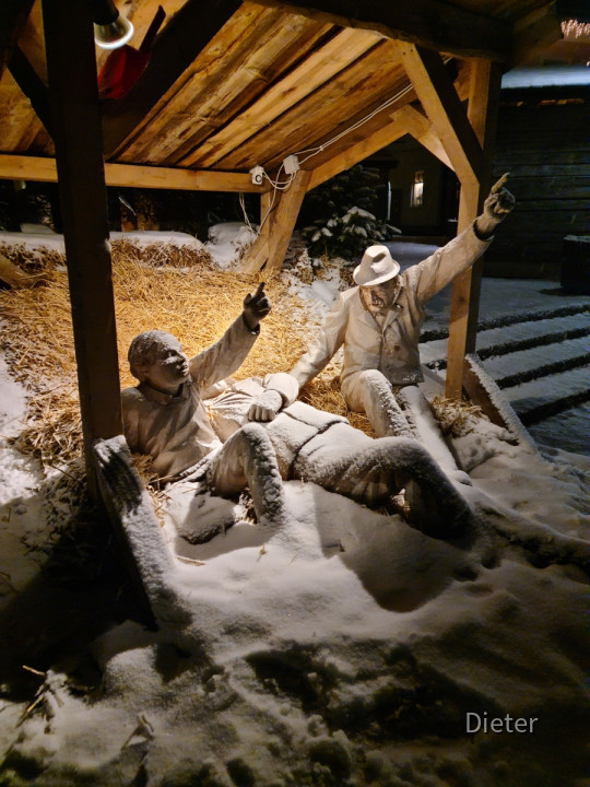 Weihnachtsmarkt / Krippendorf Strobl