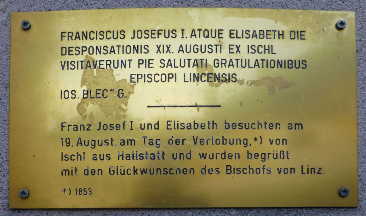 Hallstadt Gedenktafel am Löckerbrunnen Text