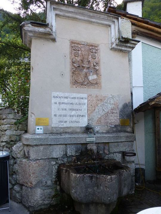 Hallstadt Löckerbrunnen
