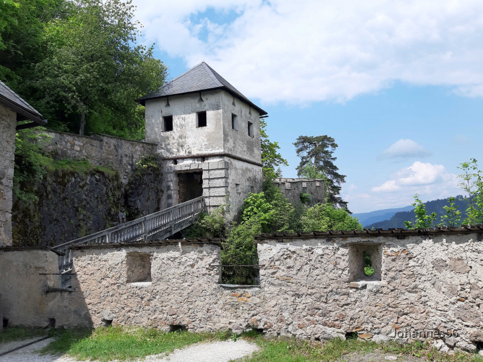 St. Georgen,  Burg Hochosterwitz < Nepomuk