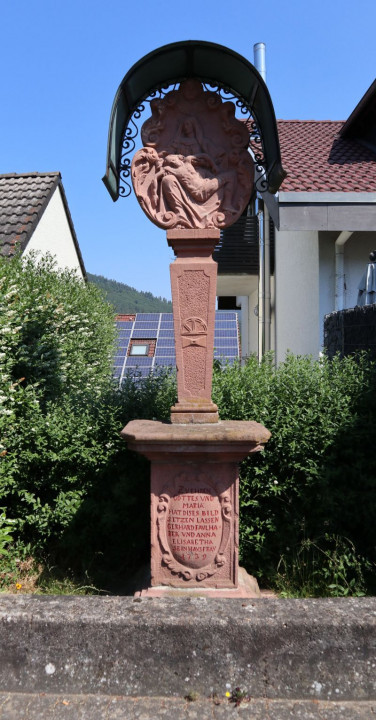 Amorsbrunn Stationsweg8-1 Marterl2