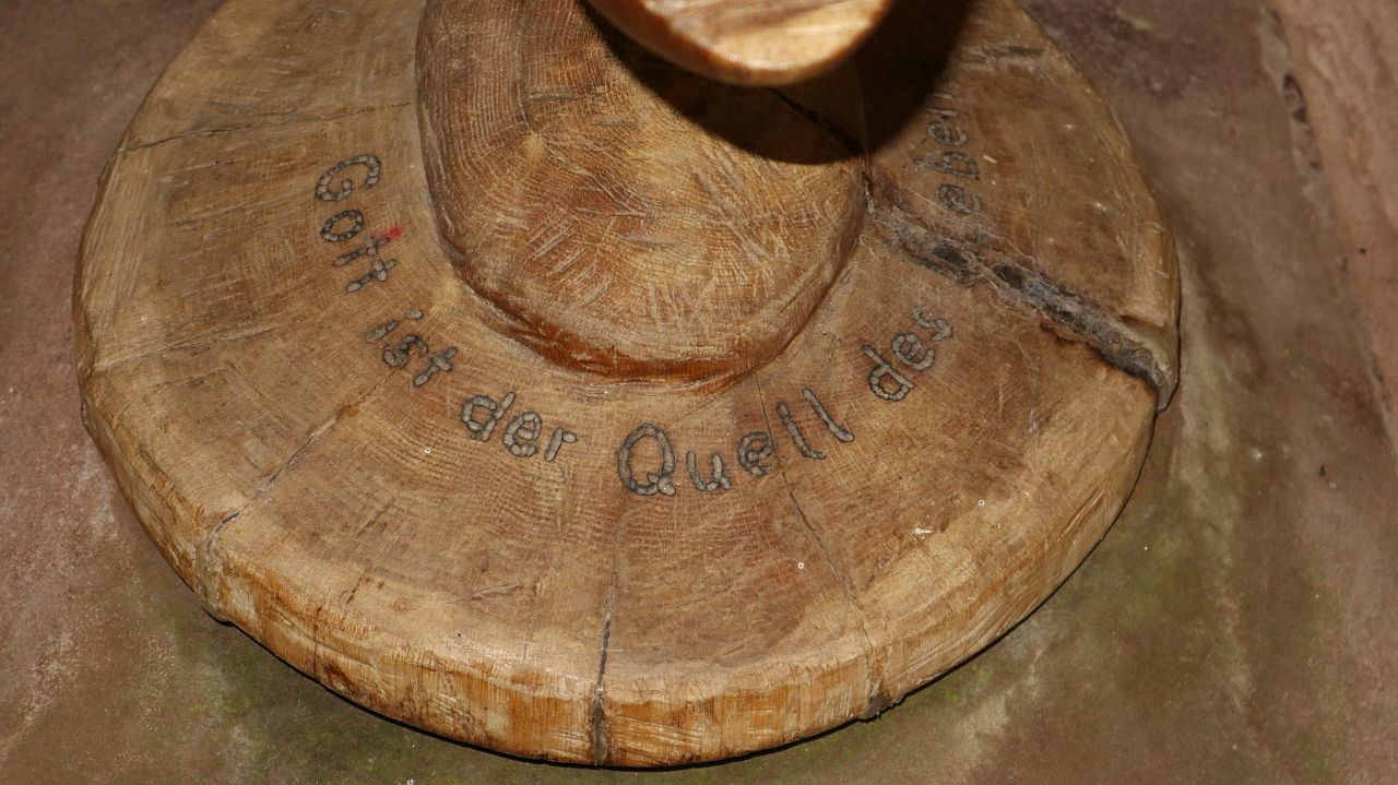 Schöpflochdeckel Inschrift