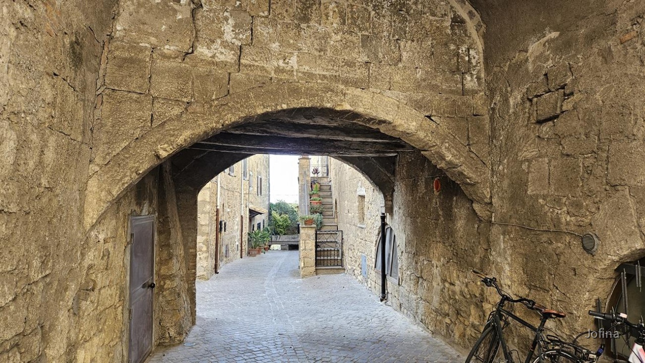 10 Tarquinia 24