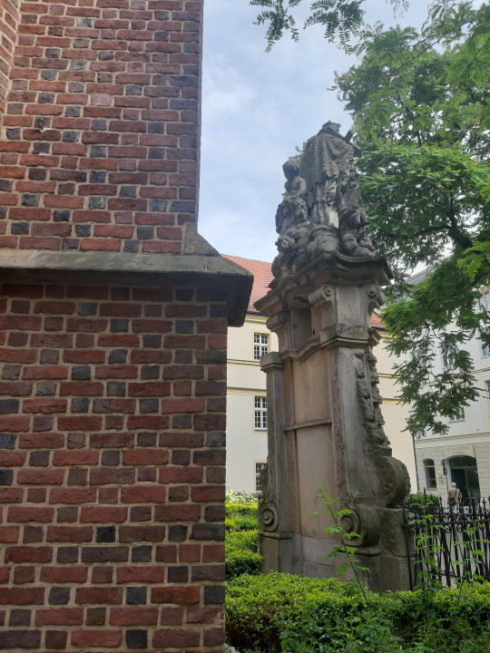 Breslau Matthiaskirche > Nepomuk