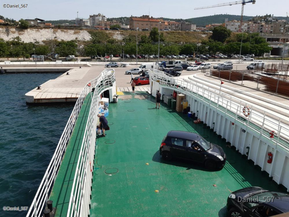 05_Schifffahrt Sibenik Zirje
