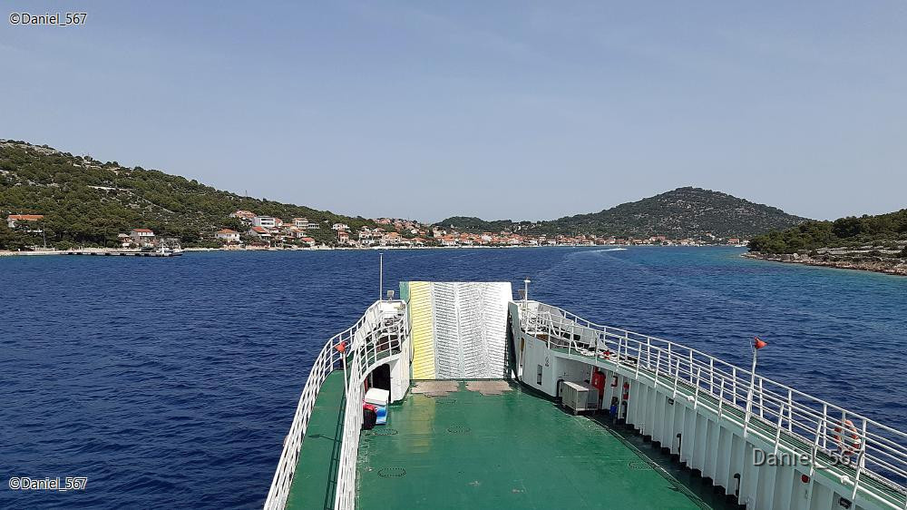 61_Schifffahrt Sibenik Zirje