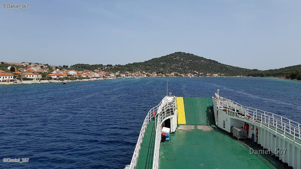 62_Schifffahrt Sibenik Zirje