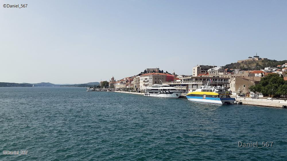 77_Schifffahrt Sibenik Zirje