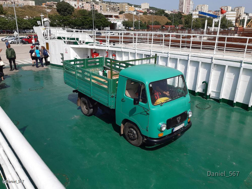 78_Schifffahrt Sibenik Zirje