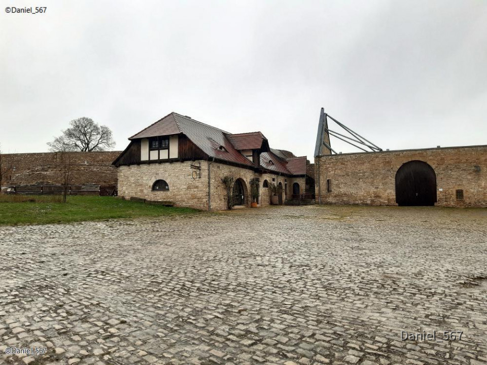 10_Freyburg Schloss Neuenburg