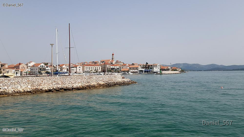 40_Betina