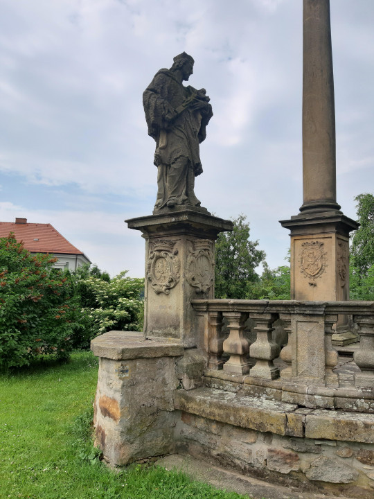 Rychnov nad Kněžnou < Nepomuk