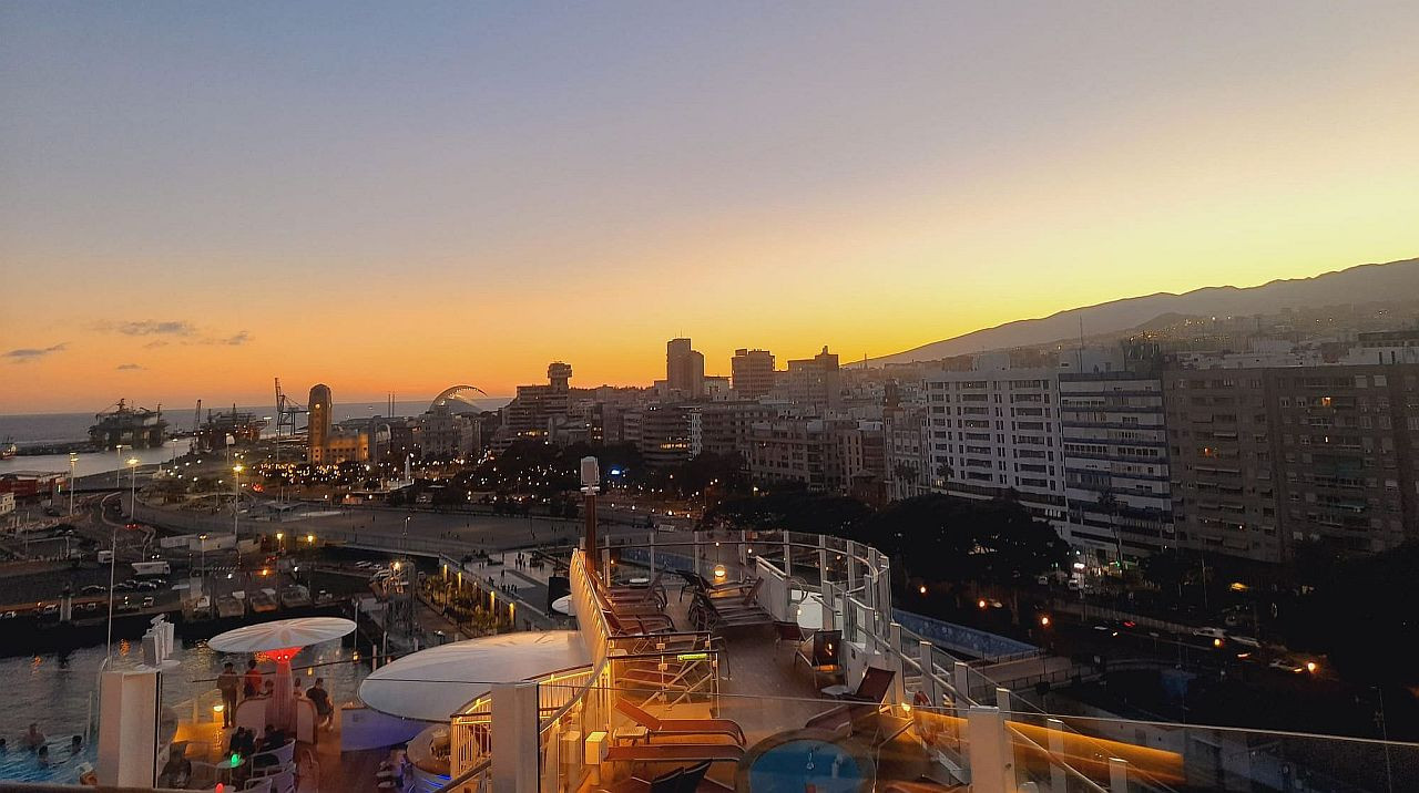 Santa Cruz de Tenerife, Blick von der AIDAcosma1