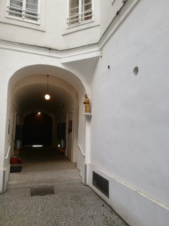 1090 Alserbachstraße <Nepomuk