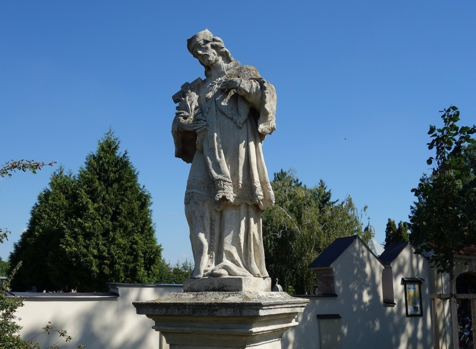 Hrusovany nad Jevisovkou > Nepomuk