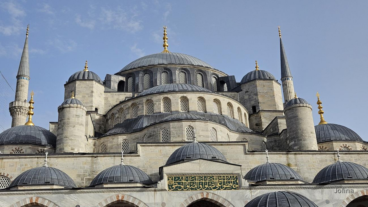 12 Istanbul 21