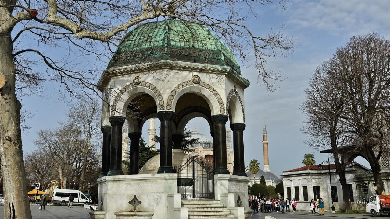 12 Istanbul 22