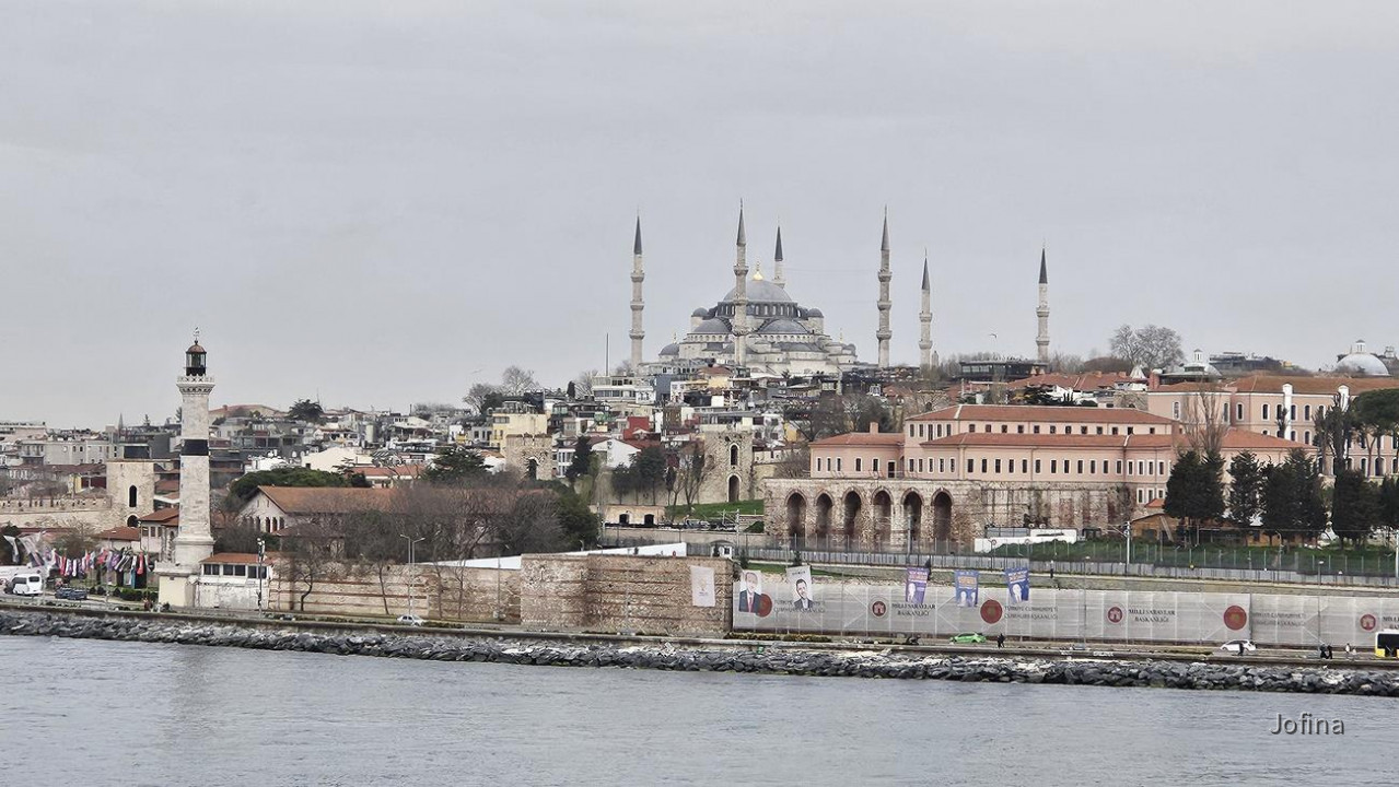 12 Istanbul 43