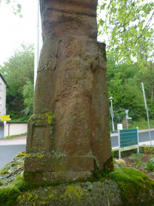 Sailauf, Bildstock vor dem Rathaus5