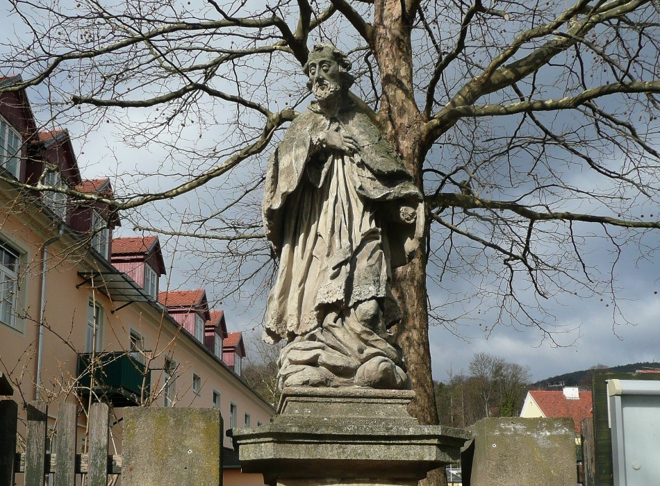 Hartberg > Nepomuk > Sparkassenplatz