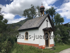 FF0CDF4B-1936-4227-8018-6A65E4C8B928
