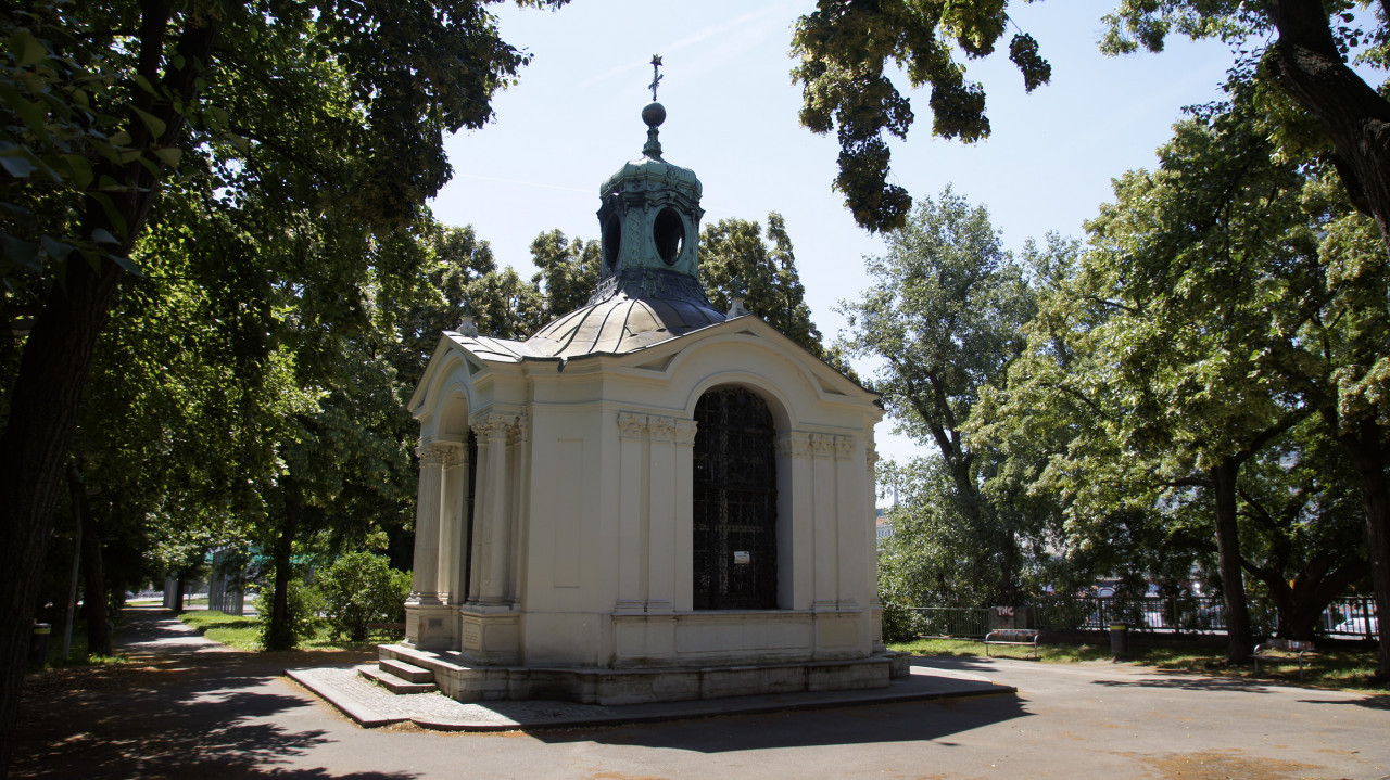 Schanzelkapelle > Nepomuk