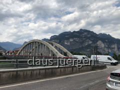 6D1D2049-1AF5-4E84-8AAB-1D05BF833AD9