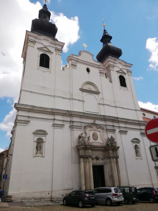 Znojmo < Nepomuk