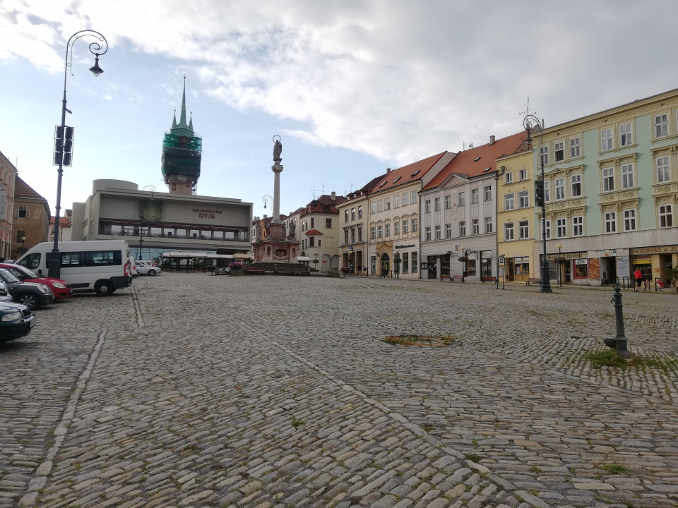 Znojmo < Nepomuk