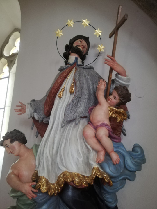 Znojmo < Nepomuk