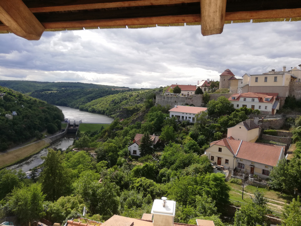 Znojmo < Nepomuk