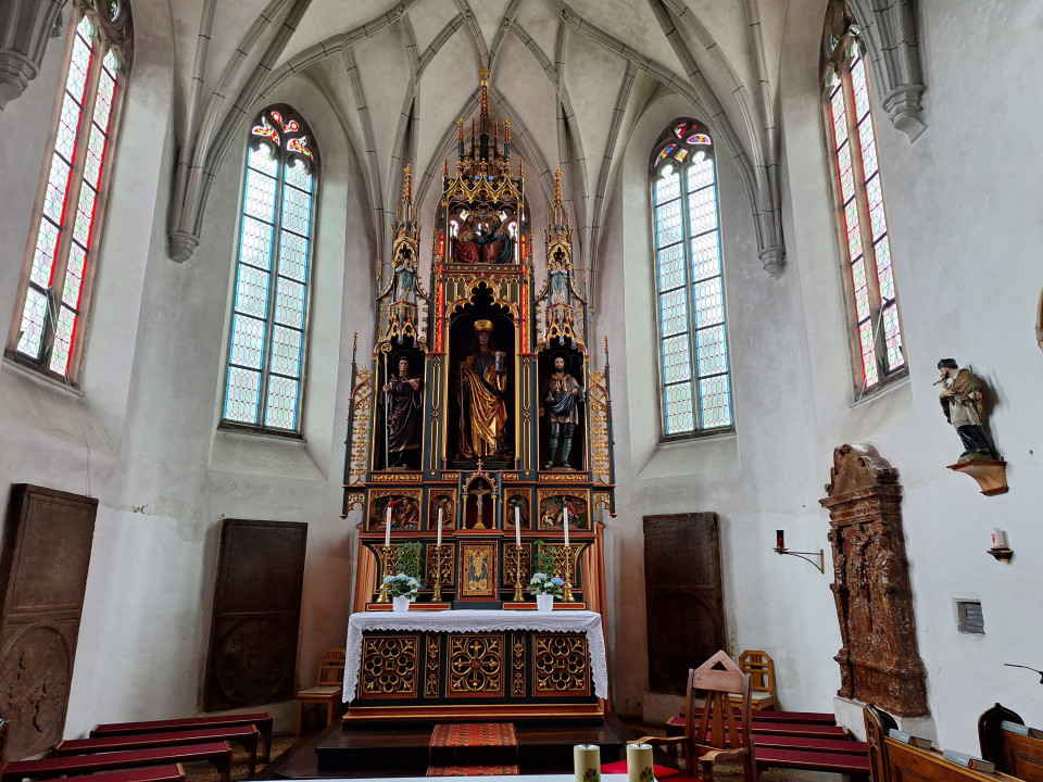 St. Pantaleon < Nepomuk