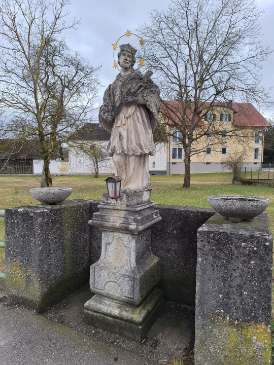 St. Pantaleon < Nepomuk