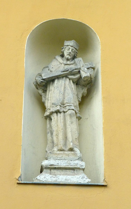 Eger, Tárkányi u.4
