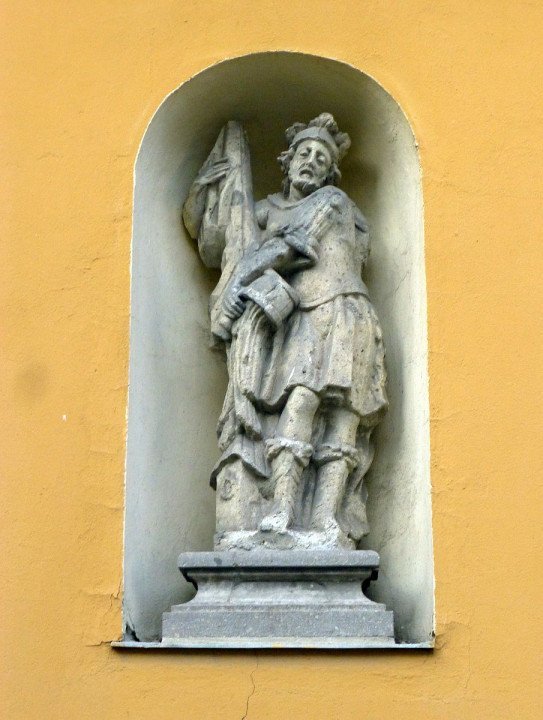 Eger, Tárkányi u.2