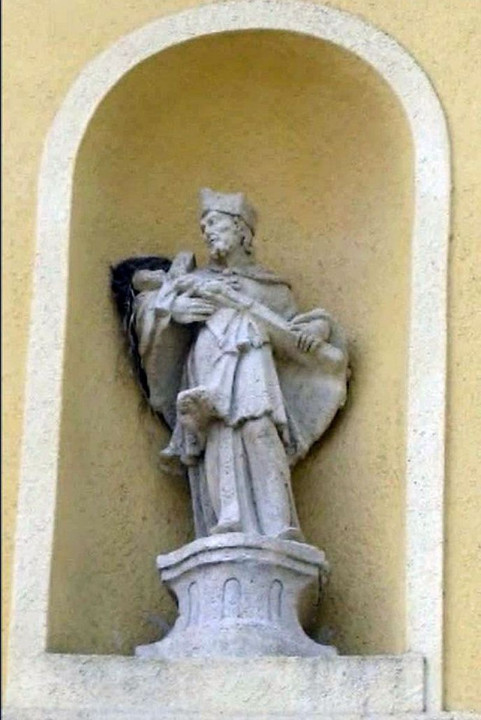 Pomáz4