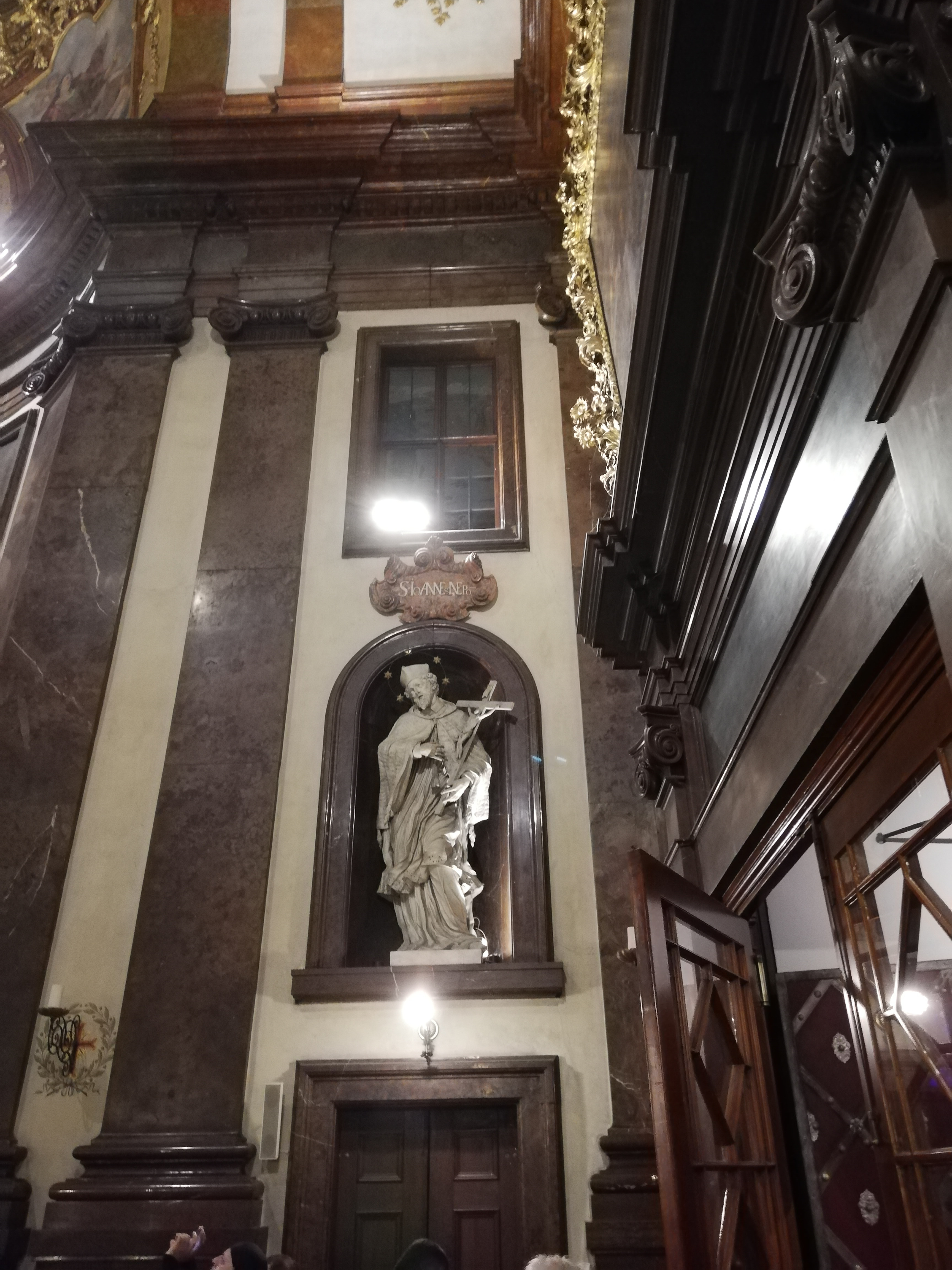 Prag Kirche Franz von Assisis < Nepomuk