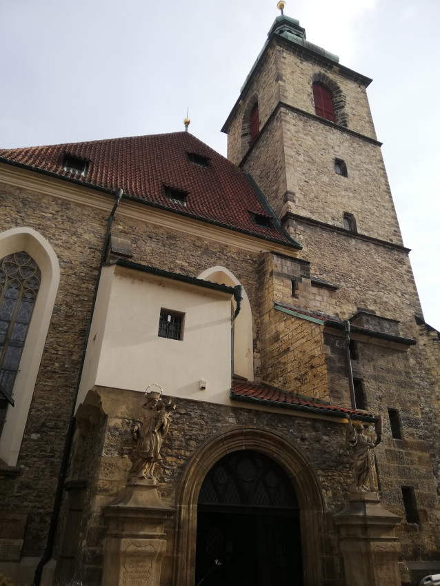 Prag Heinrich und Kunigunde < Nepomuk