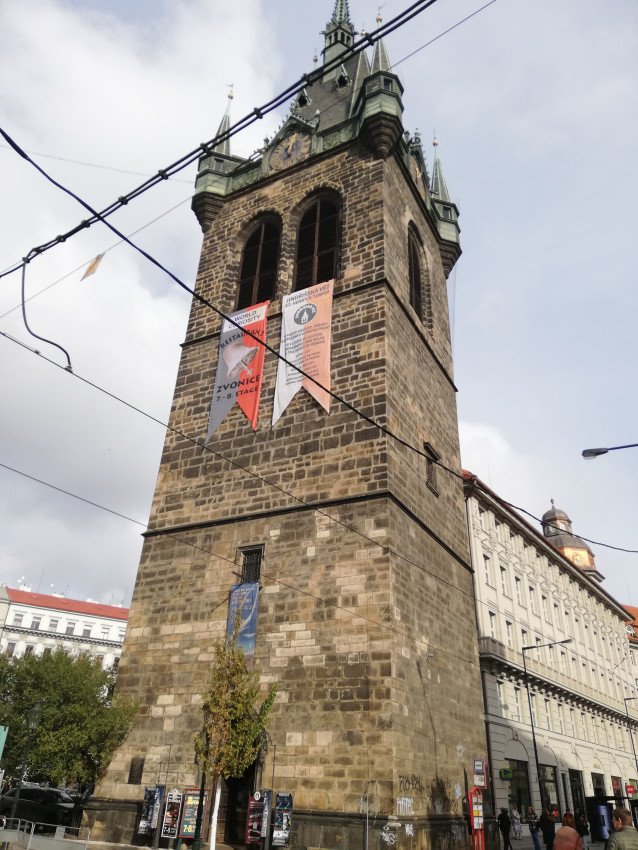 Prag Heinrich und Kunigunde < Nepomuk