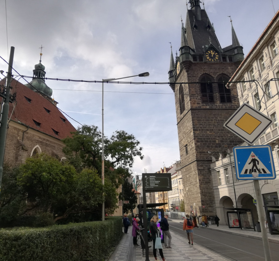 Prag Heinrich und Kunigunde < Nepomuk