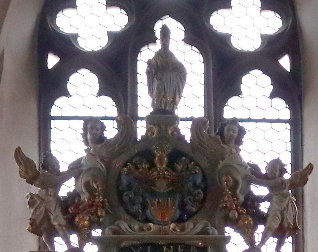 Dieburg Wallfahrtskirche Ulneraltar3.jpg