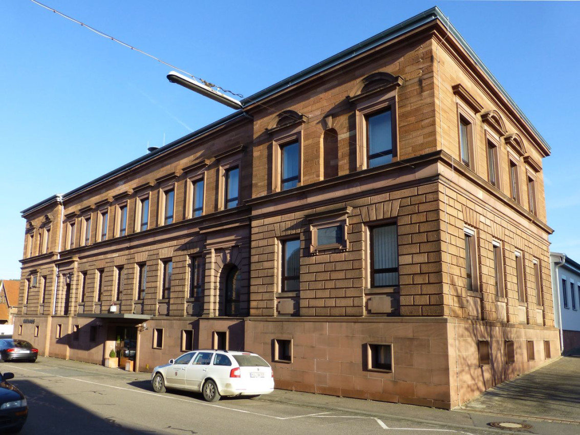 Wörth Neuwörth Schule1.jpg