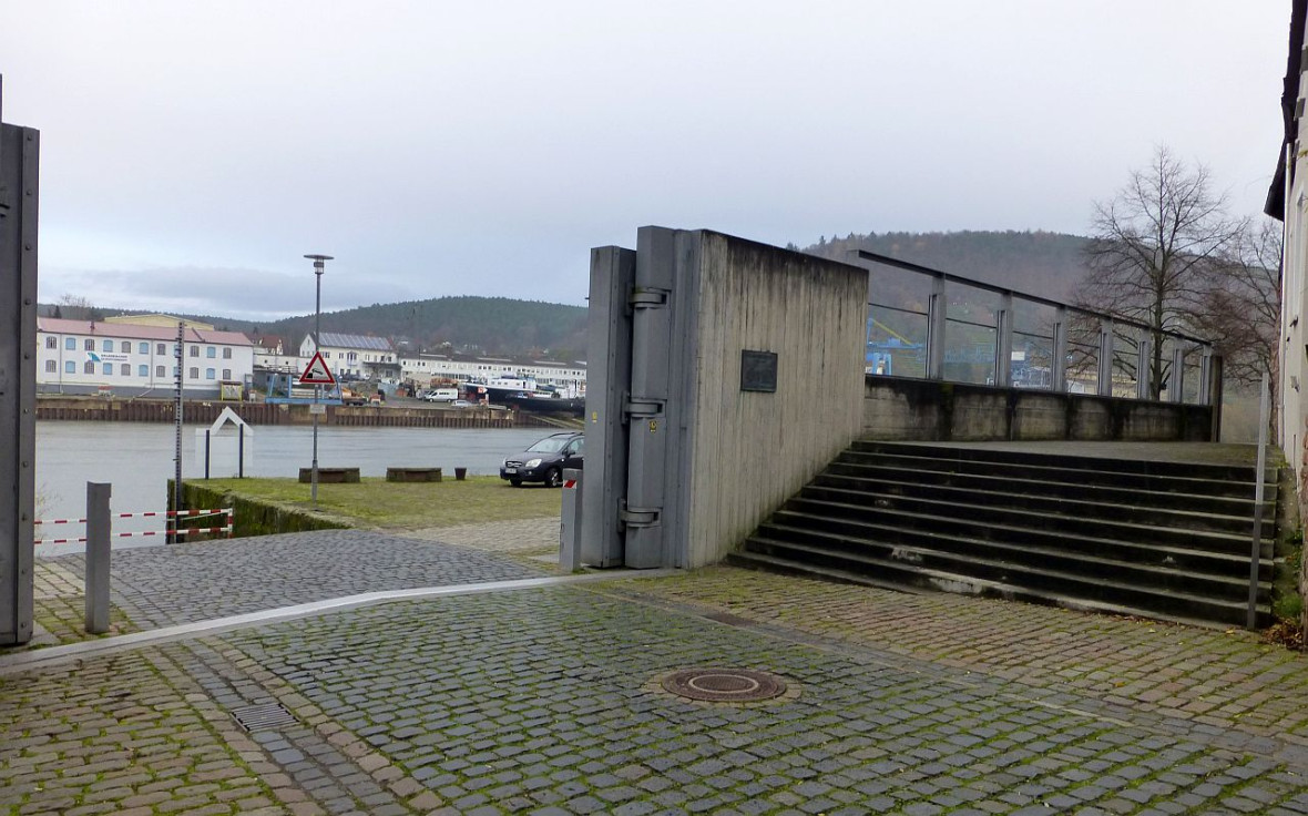 Wörth unteres Tor3.jpg