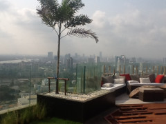 Vertigo Moon Bar