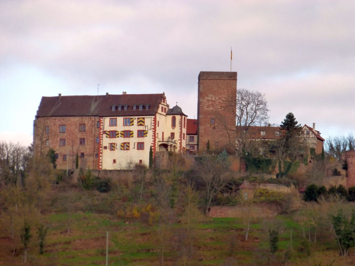 Gamburg Burg2.jpg