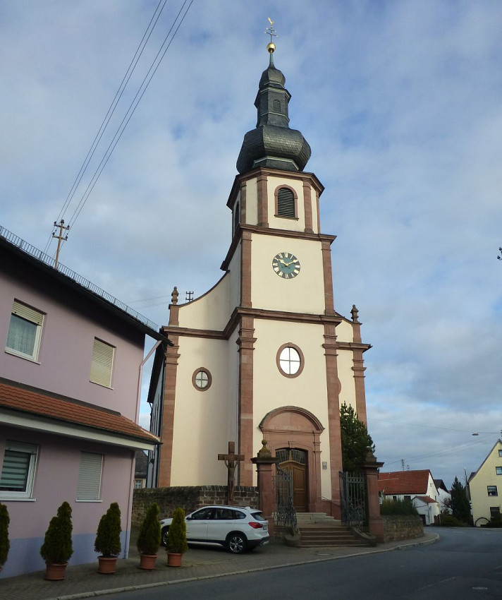 Hundheim St. Margaretha1.jpg