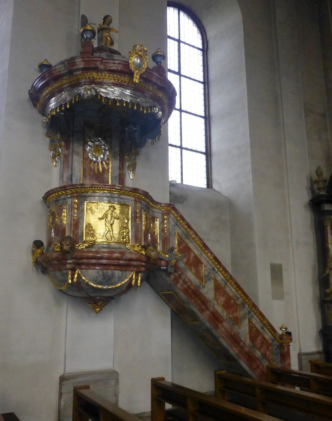 Hundheim St. Margaretha14 Kanzel.jpg