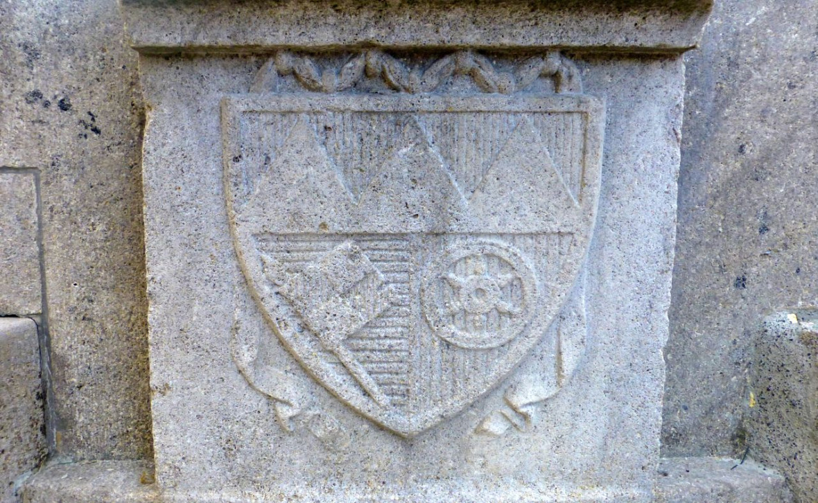 Gamburg18 Wappen3.jpg
